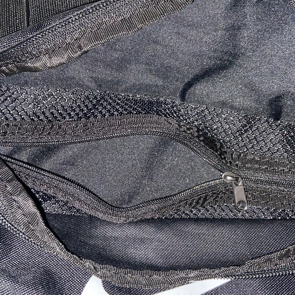 Nike Black Fanny Pack - Picture 6 of 9